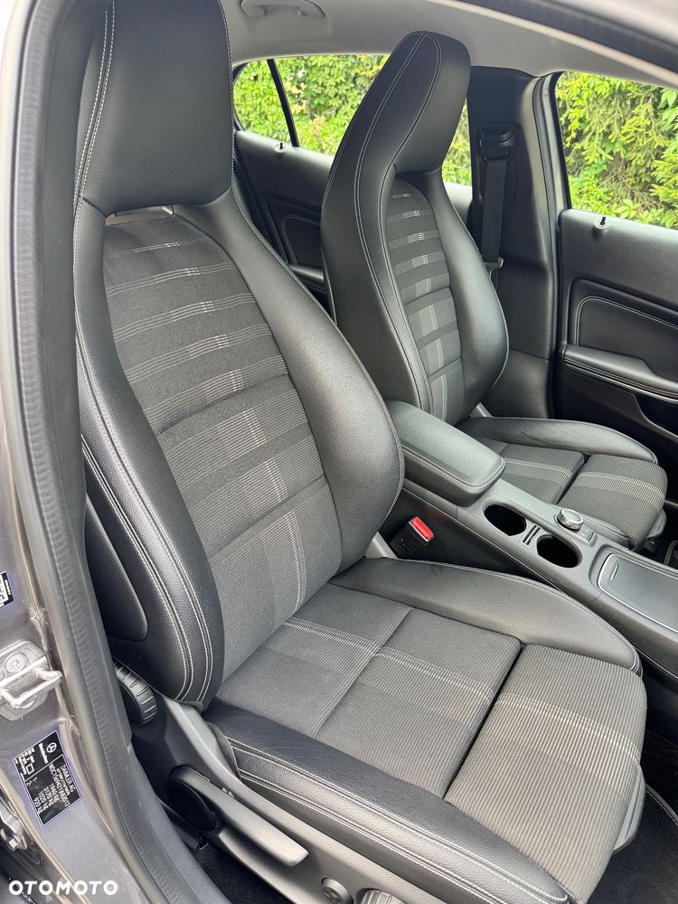 Mercedes-Benz GLA 180 7G-DCT Style - 9