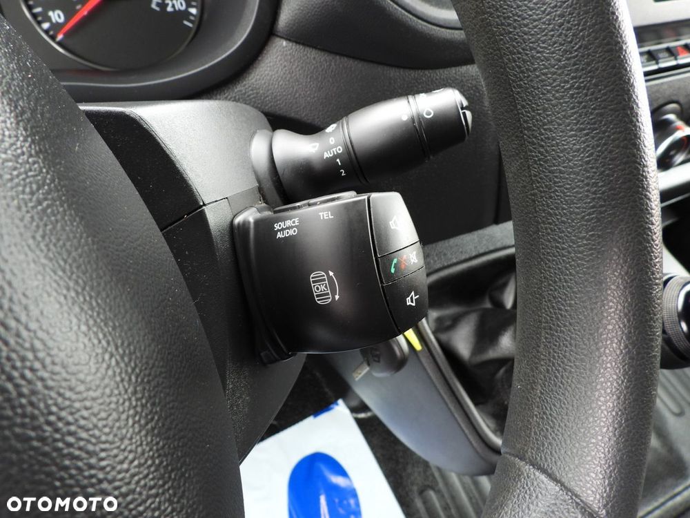 Renault MASTER PLANDEKA 10 PALET WEBASTO TEMPOMAT LEDY PNEUMATYKA KLIMATYZACJA  165KM - 32