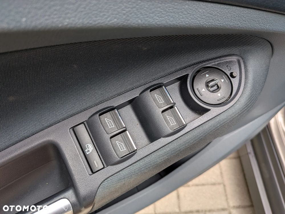Ford C-MAX 1.6 EcoBoost Titanium - 12