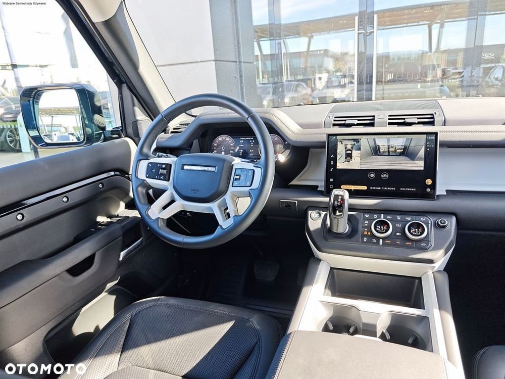 Land Rover Defender - 18