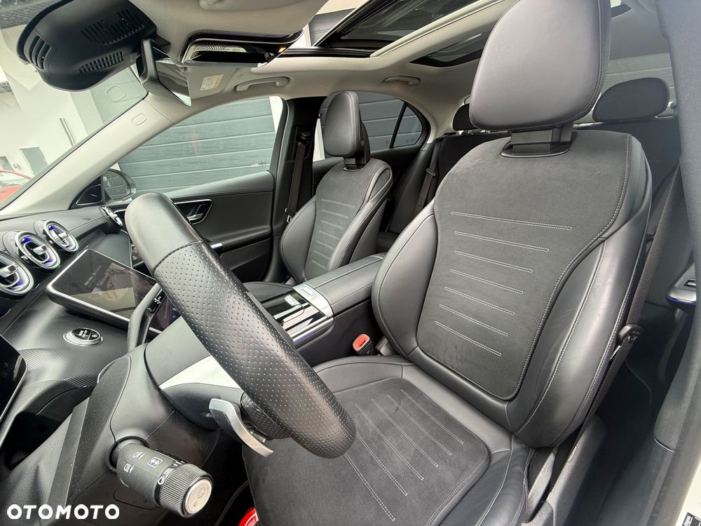 Mercedes-Benz Klasa C 200 mHEV 4-Matic AMG - 11