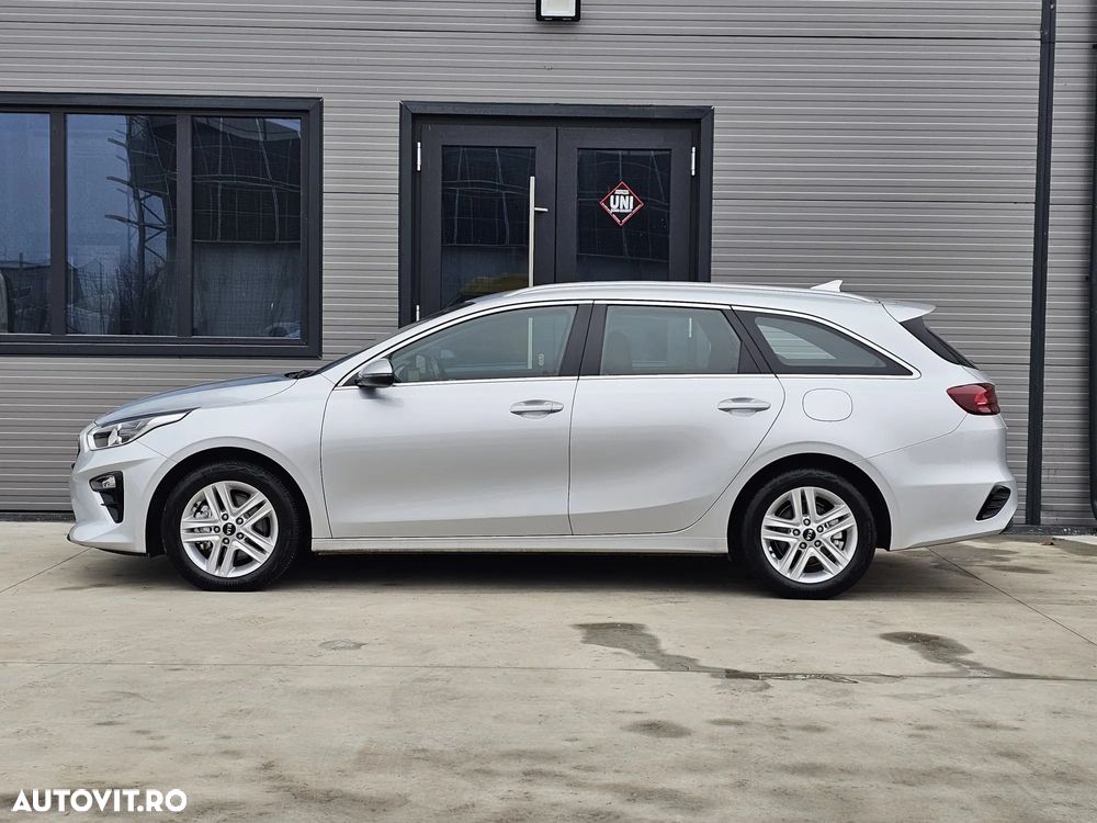 Kia Ceed SW 1.6 CRDi (48V Mild-Hybrid) DCT7 Platinum - 10