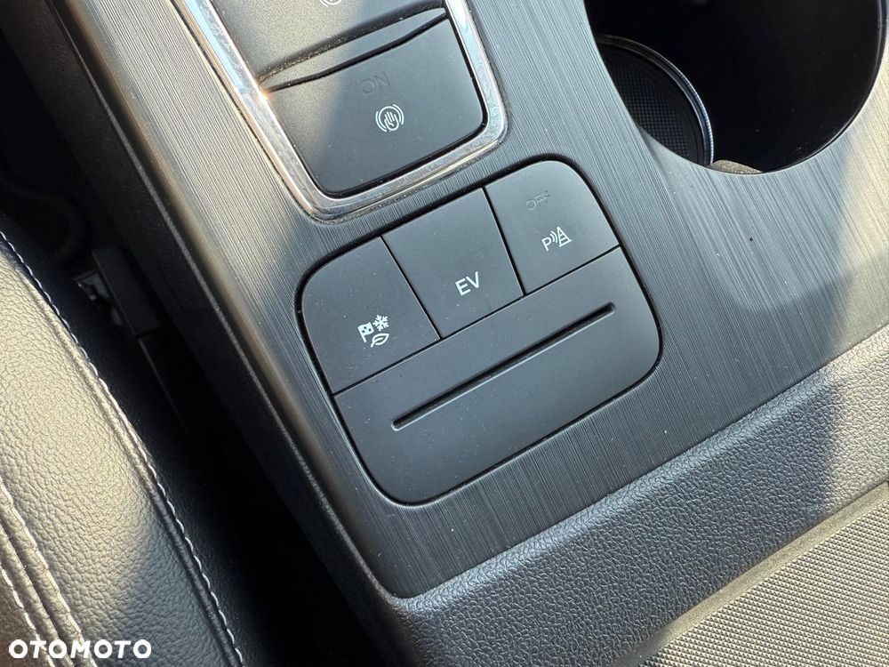 Ford Kuga 2.5 Duratec PHEV ACTIVE - 14