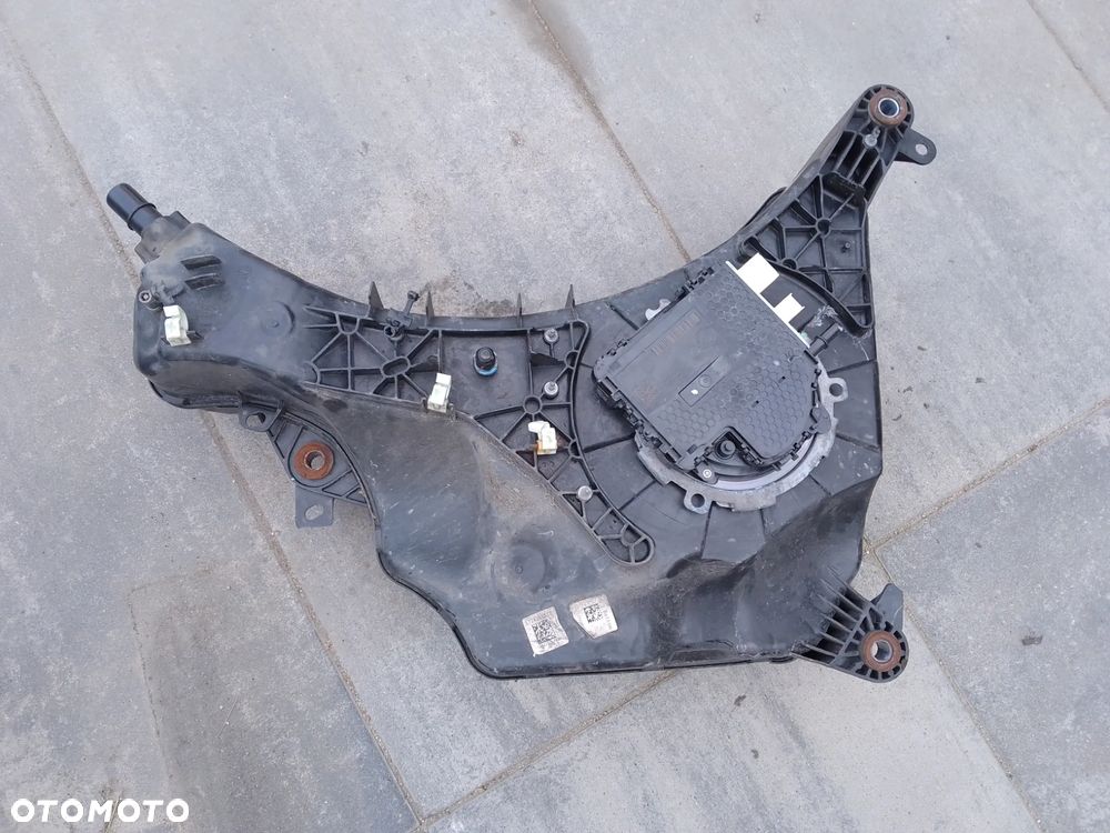 ZBIORNIK ADBLUE RENAULT KANGOO MERCEDES CITAN NISSAN KUBISTAR 172A25422R - 1