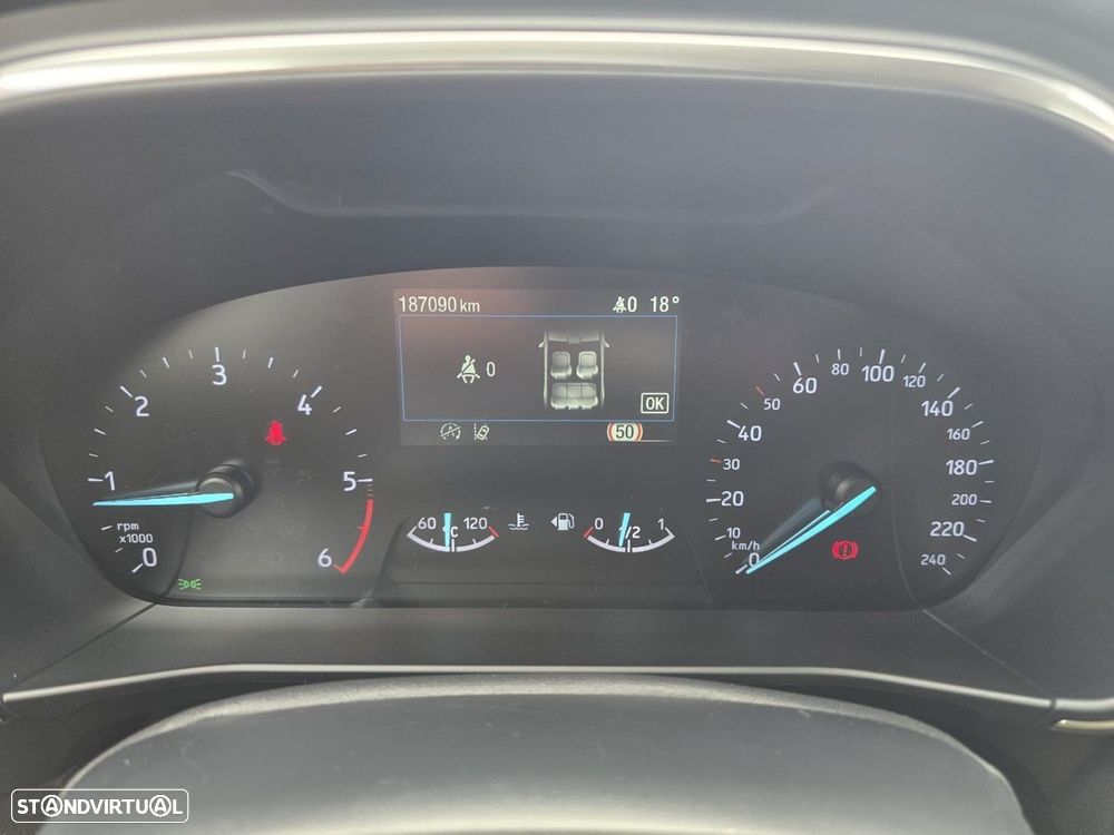 Ford Focus SW 1.5 TDCi EcoBlue Active - 13