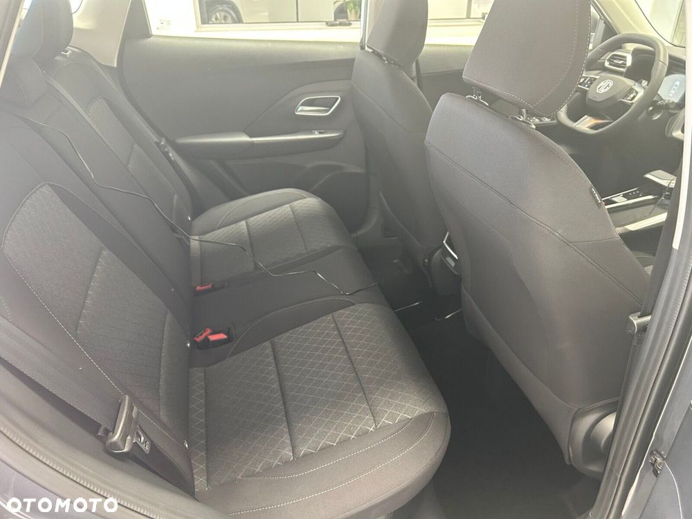 MG ZS Hybrid+ - 14