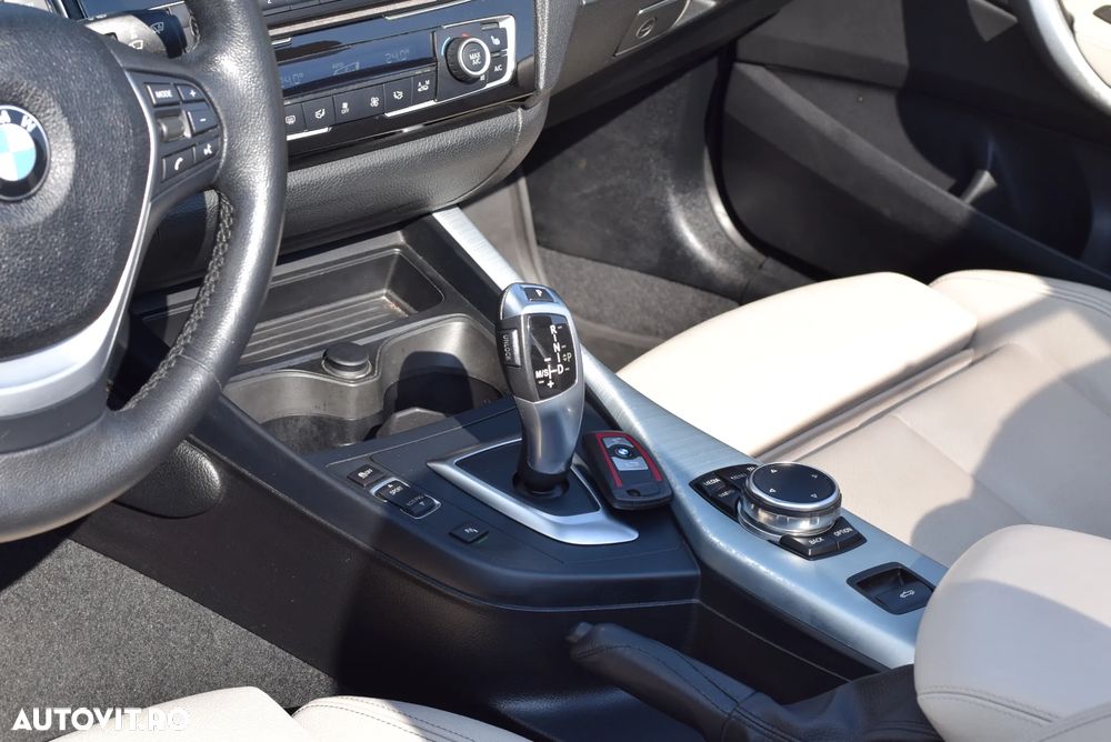 BMW Seria 2 220d Sport-Aut. - 12
