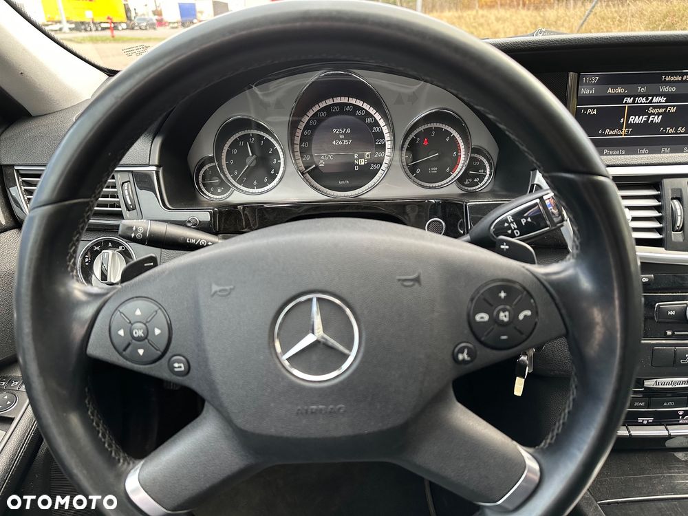 Mercedes-Benz Klasa E 350 CDI BlueEff Avantgarde - 5