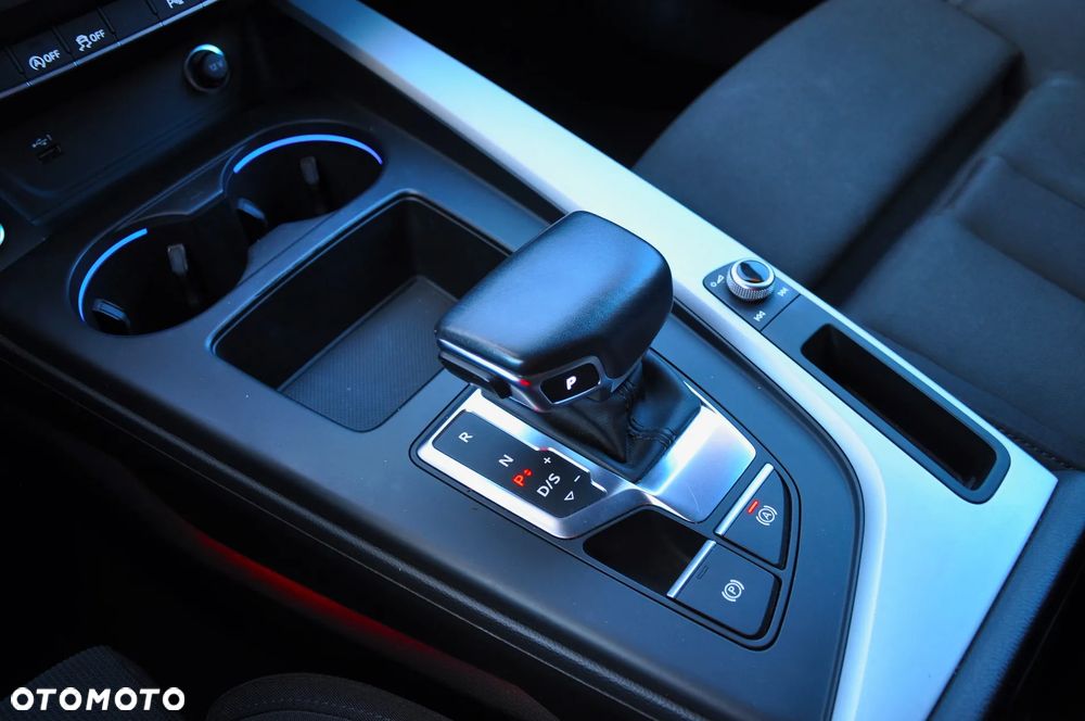 Audi A4 Limousine 35 TFSI mHEV Advanced S tronic - 30