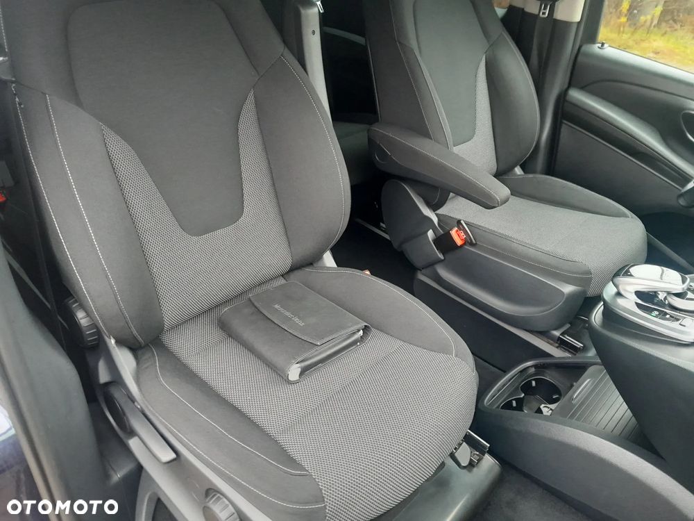 Mercedes-Benz Klasa V 250 d lang 7G-TRONIC SCORE - 31