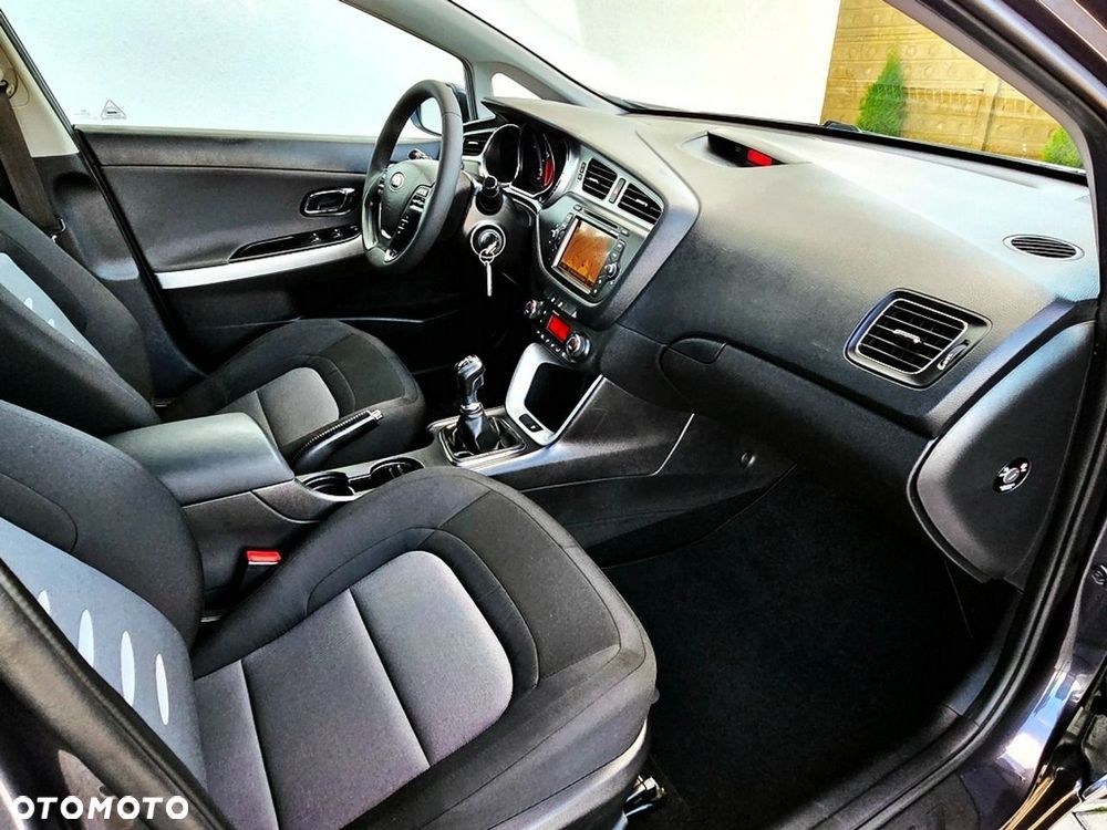 Kia Ceed 1.6 GDI Fifa World Cup Edition - 9