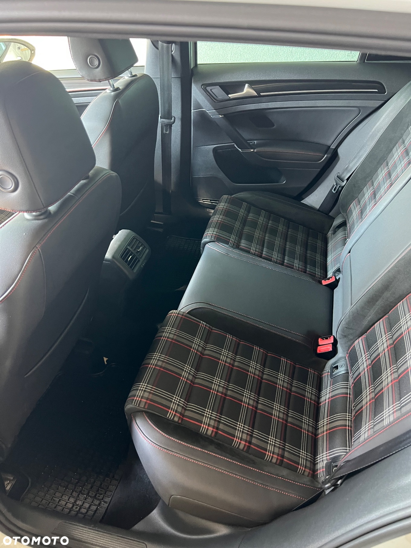 Volkswagen Golf VII 2.0 TSI BMT GTI Performance DSG - 10