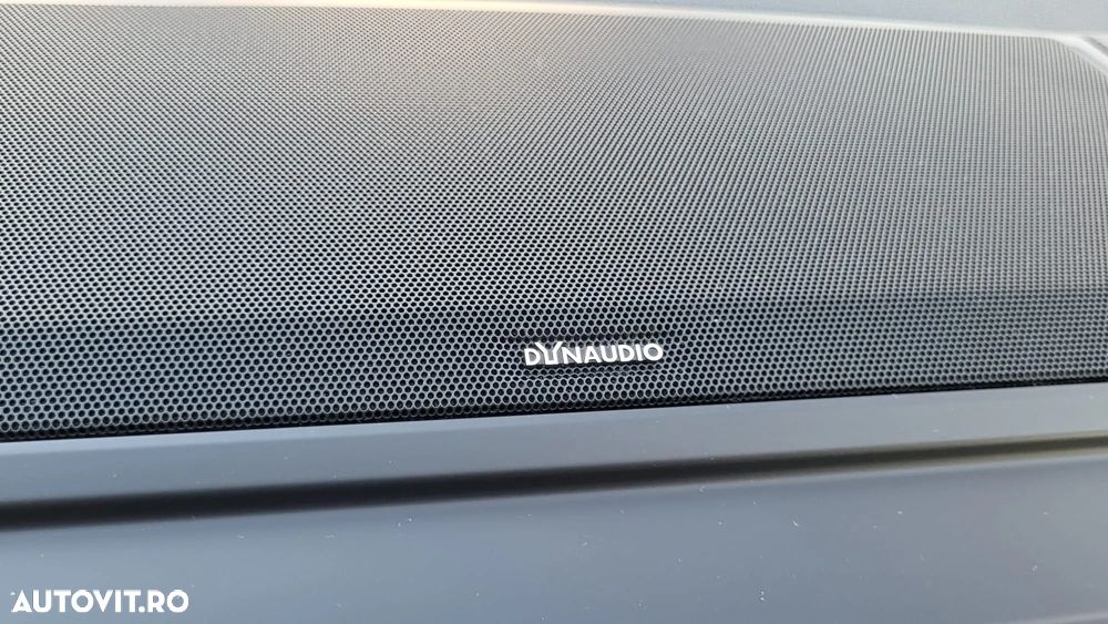 Volkswagen Multivan - 17