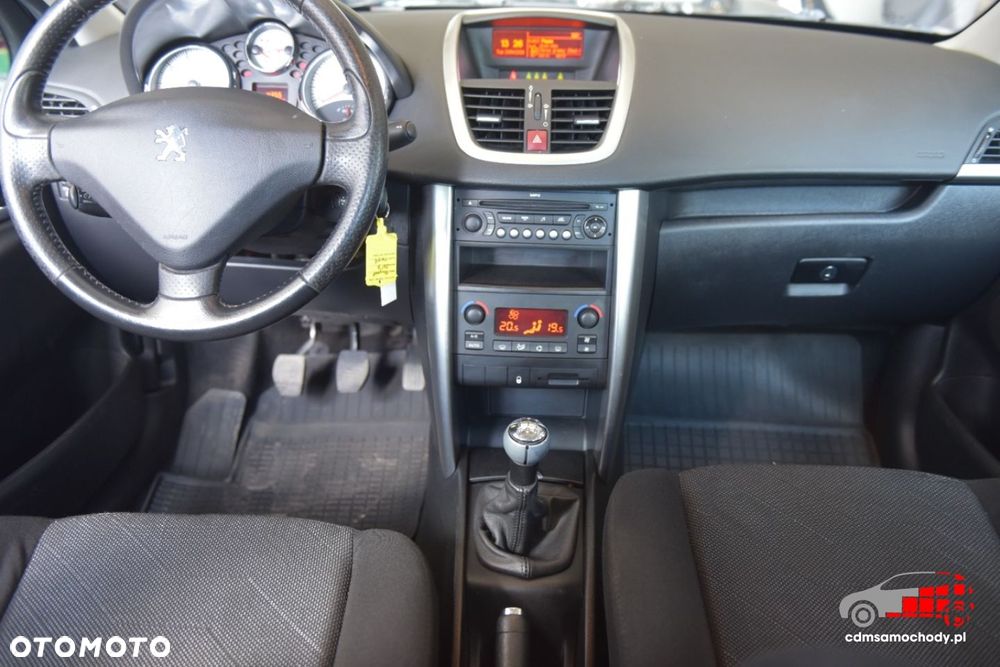 Peugeot 207 - 22