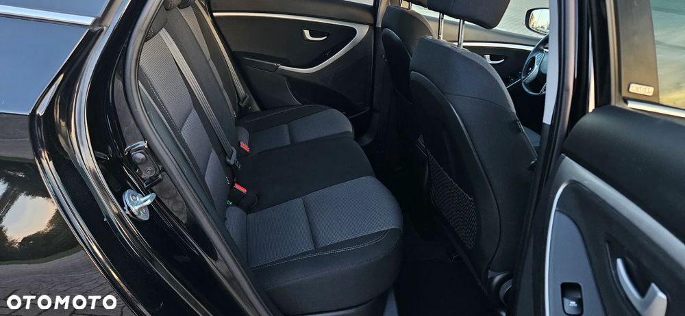 Hyundai i30 1.6 CRDi BlueDrive Go - 9