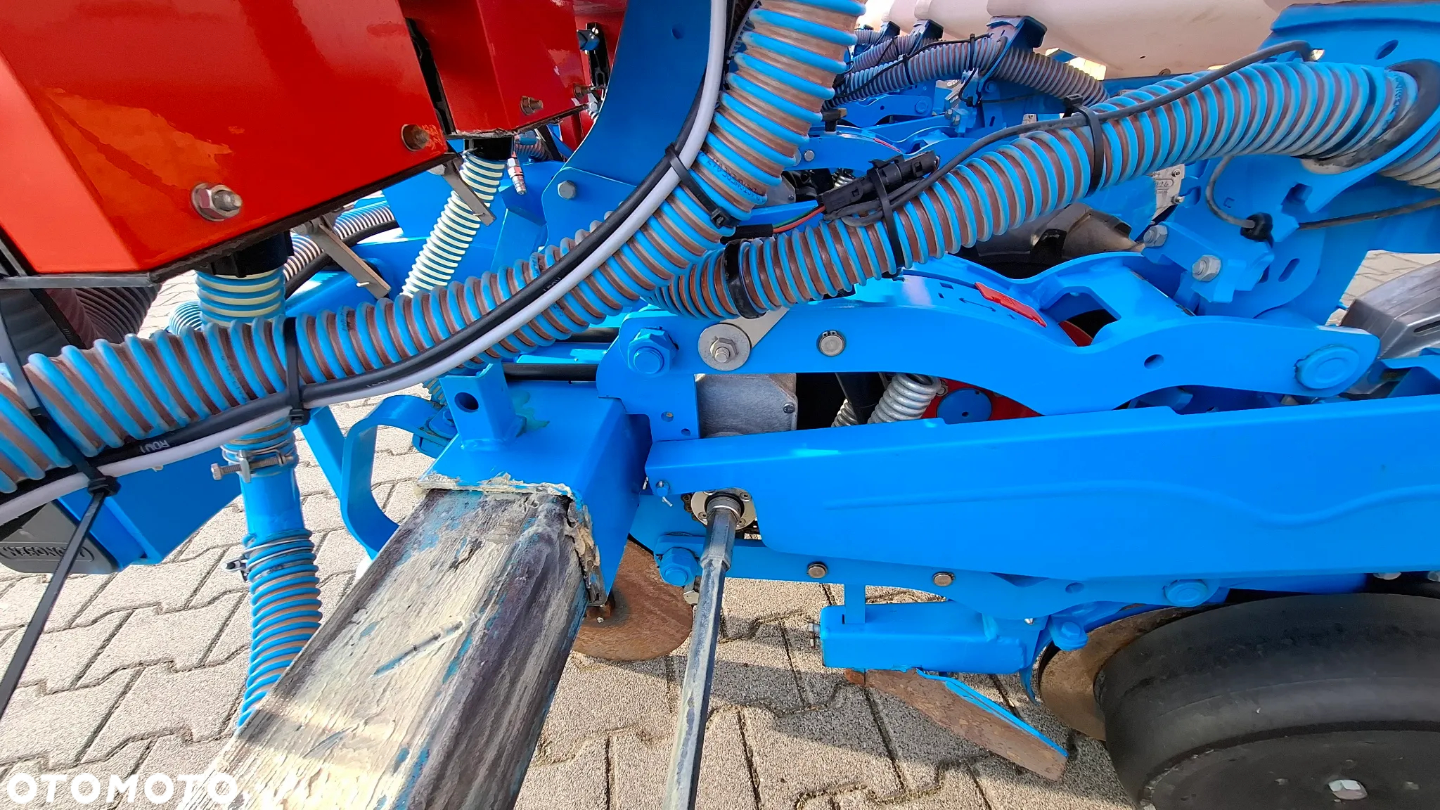 Monosem Siewnik punktowy 6-rzędowy NG PLUS M Monoshox - 22