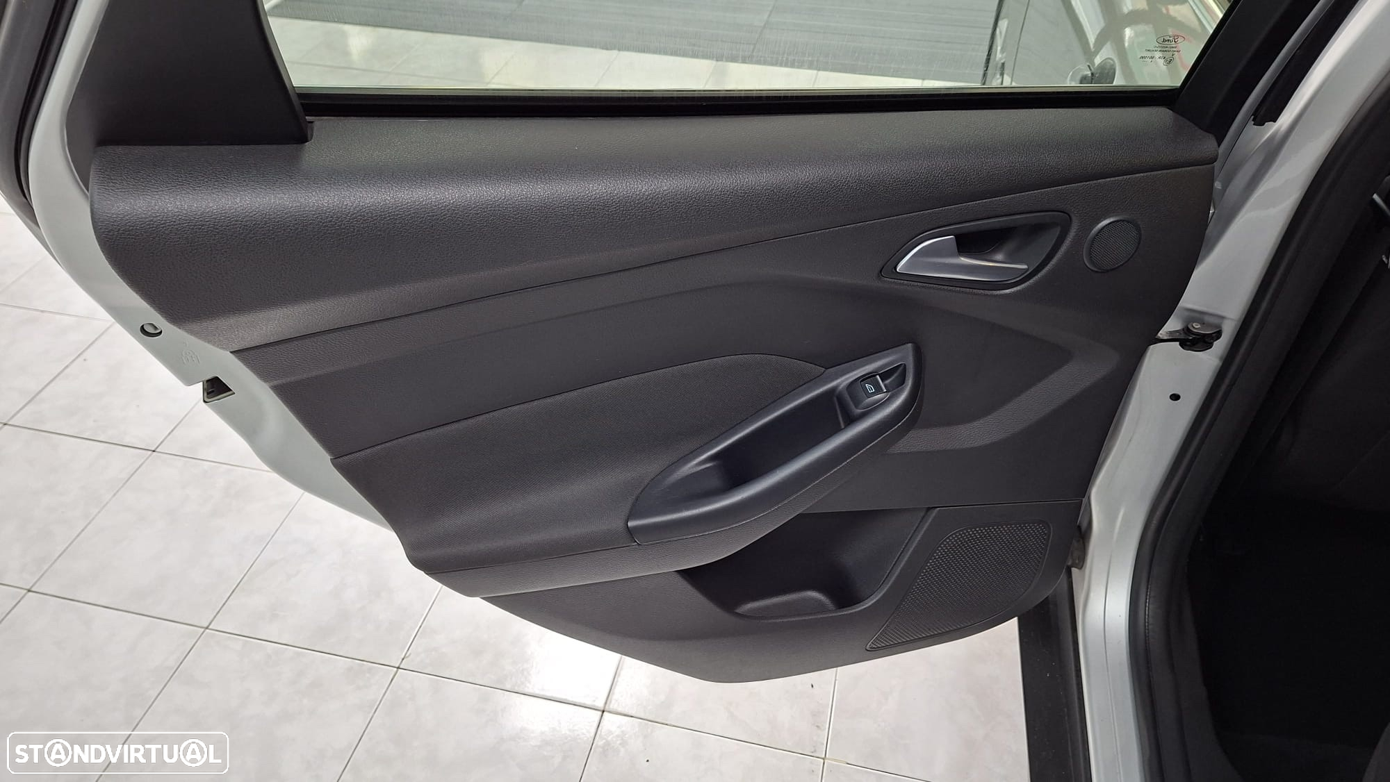 Ford Focus SW 1.5 TDCi Titanium - 14
