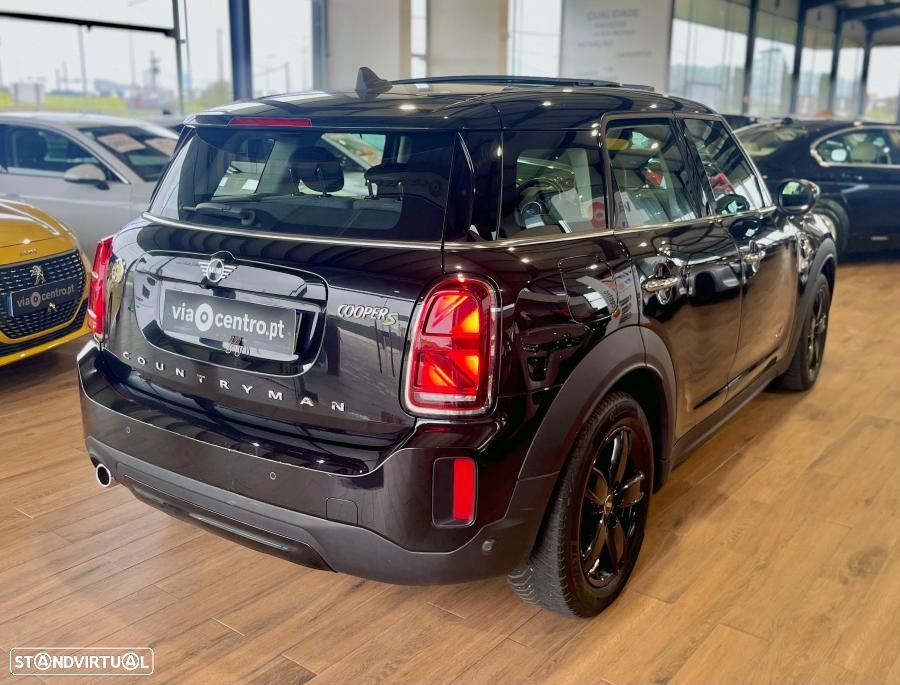 MINI Countryman Cooper SE ALL4 Auto - 2