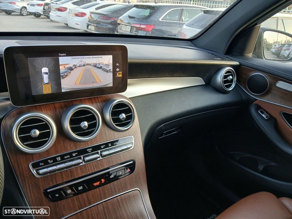 Mercedes-Benz GLC 300 de 4Matic 9G-TRONIC AMG Line - 28