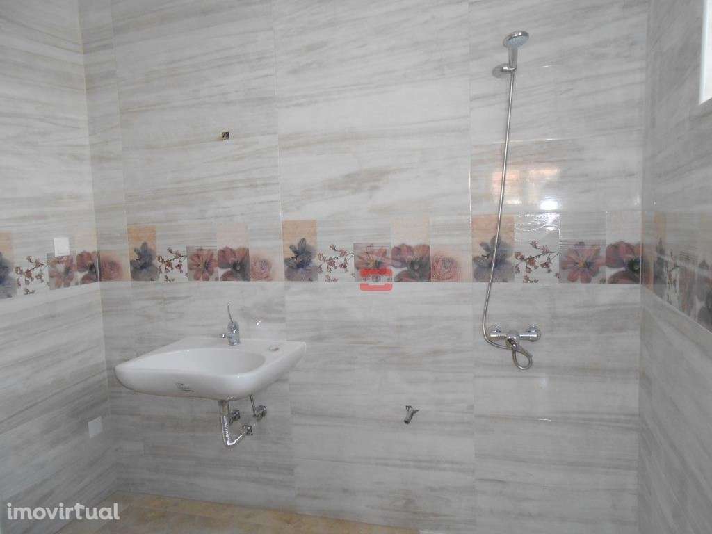 Moradia Habitação e comércio - Grande imagem: 5/30