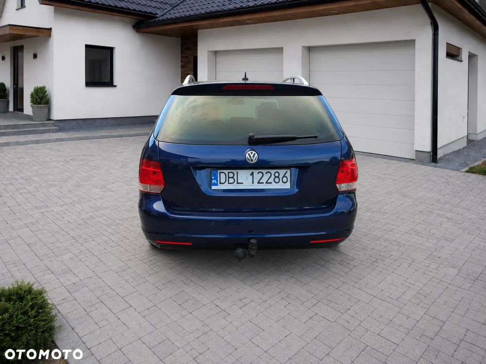 Volkswagen Golf 2.0 TDI DPF Highline - 5