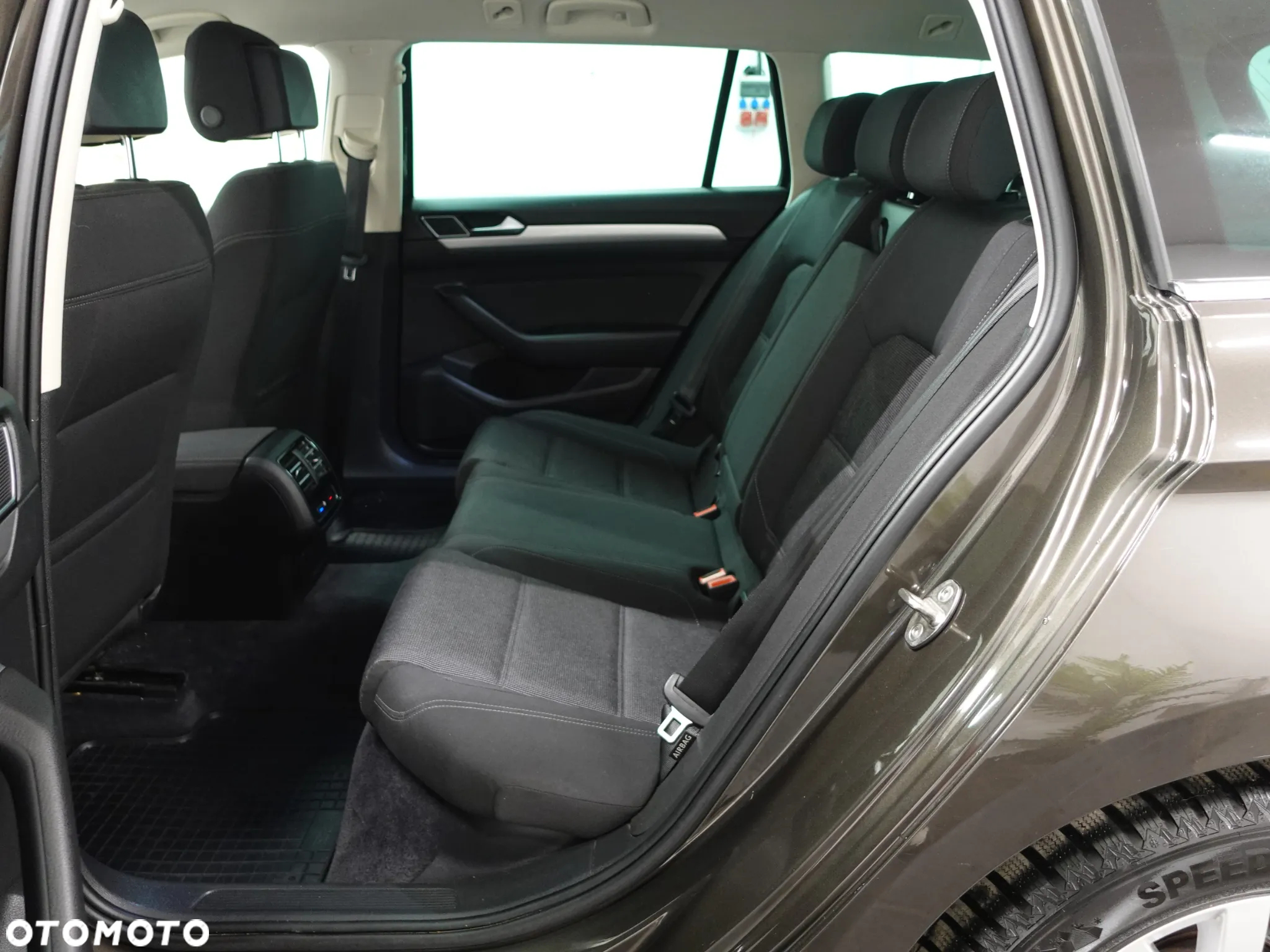 Volkswagen Passat 2.0 TDI BMT Comfortline - 25