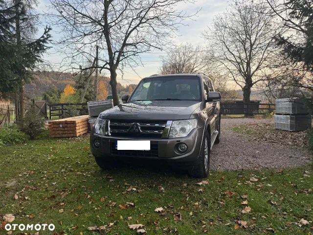 Mitsubishi Pajero - 5