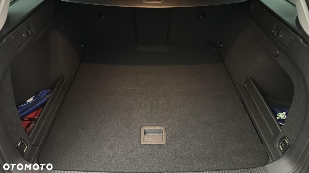 Volkswagen Passat 2.0 TDI EVO Business DSG - 15