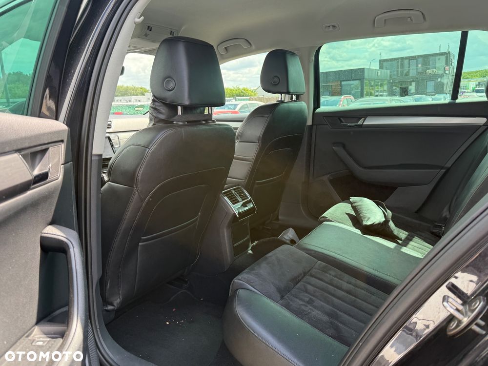 Skoda Superb 2.0 TDI 4x4 Sportline DSG - 12