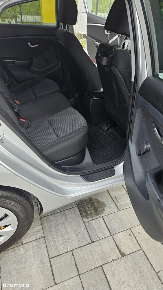 Hyundai i30 1.4 BlueDrive Comfort - 14