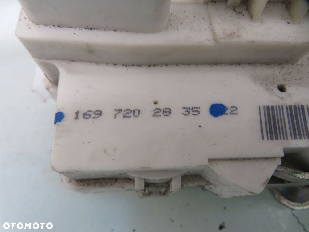 ZAMEK PRAWY PRZEDNI MERCEDES-BENZ B-CLASS (W245) 1697202835 4 PIN - 6