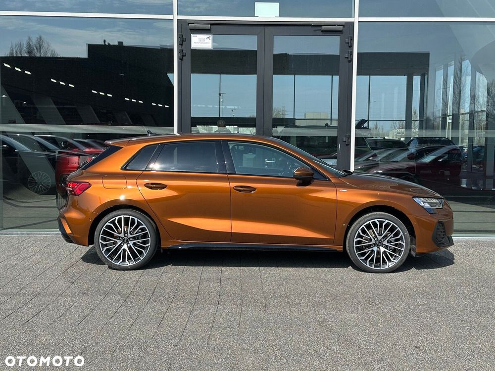 Audi A3 Sportback - 4