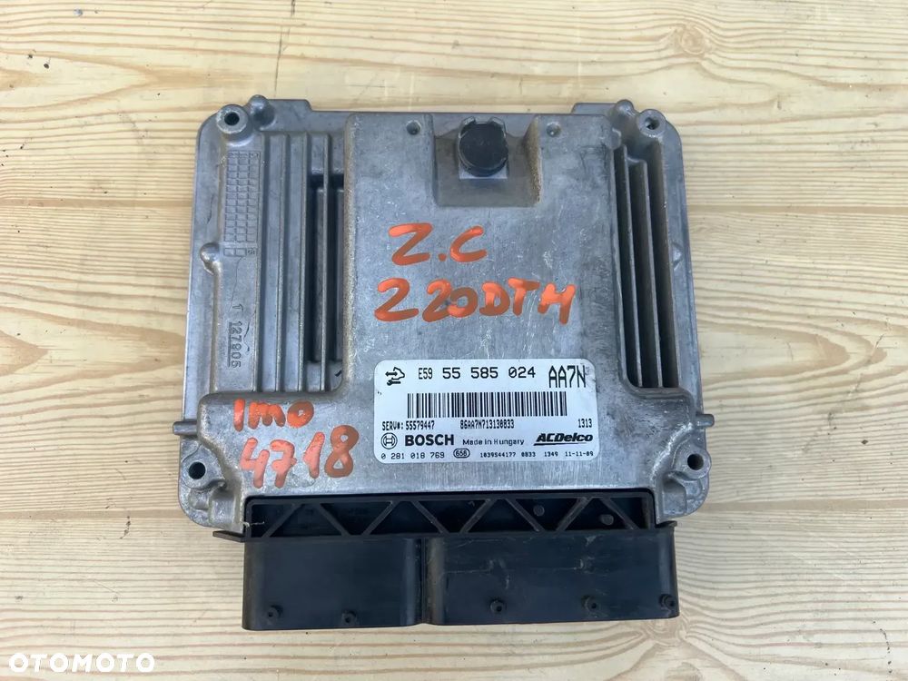 Sterownik, komputer silnika Opel Zafira C 20CDTi - 1
