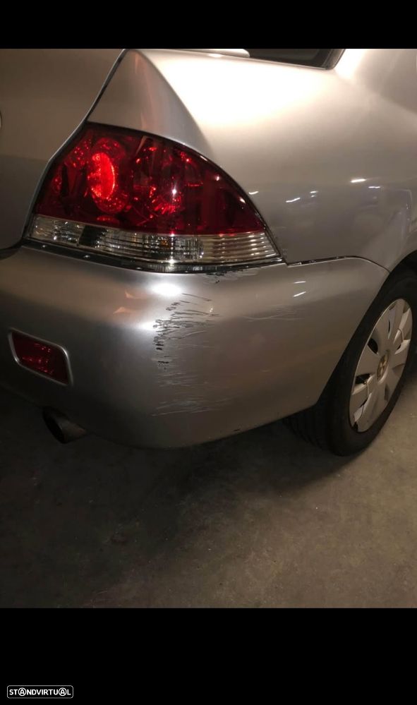 Mitsubishi Lancer - 9