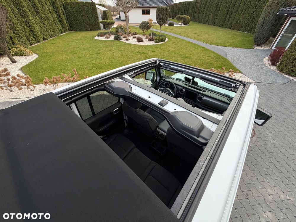 Jeep Wrangler Unlimited GME 2.0 Turbo Sahara - 30