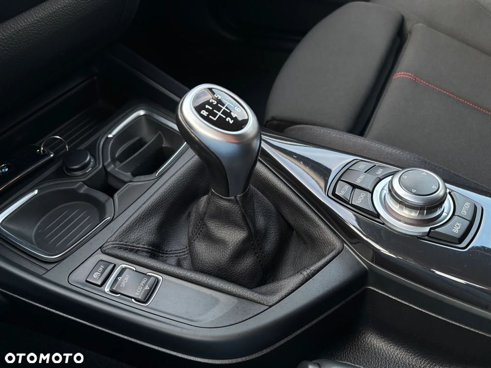 BMW Seria 1 118d DPF Edition Sport - 31
