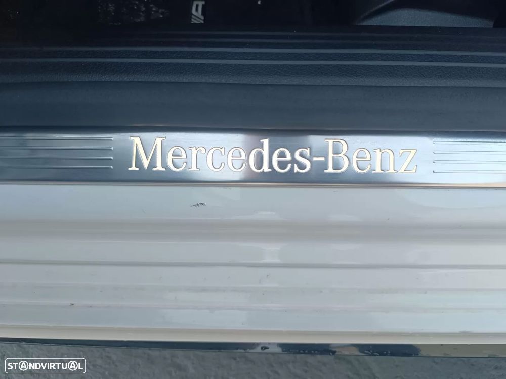 Mercedes-Benz A 180 d 7G-DCT AMG Line - 16