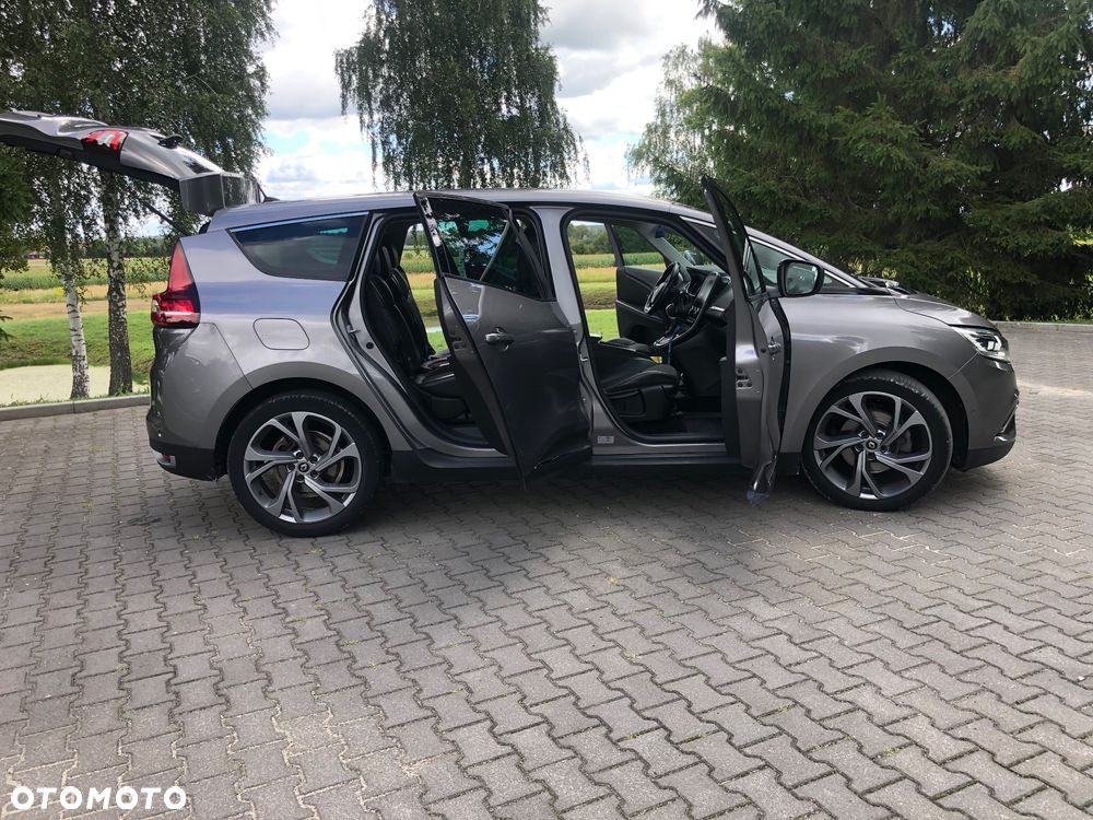 Renault Scenic - 11