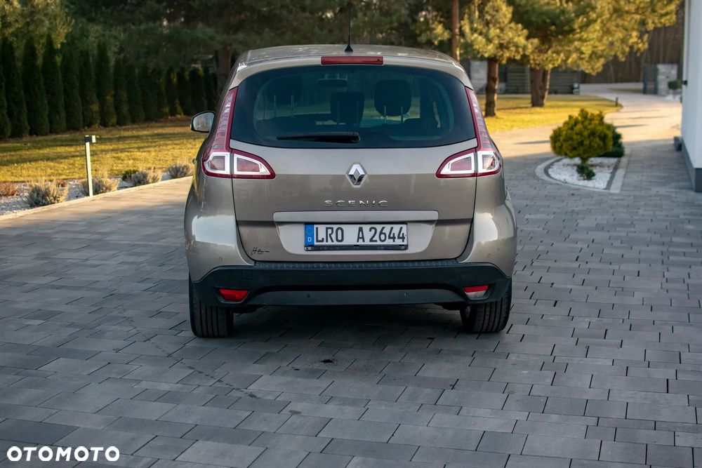 Renault Scenic - 24