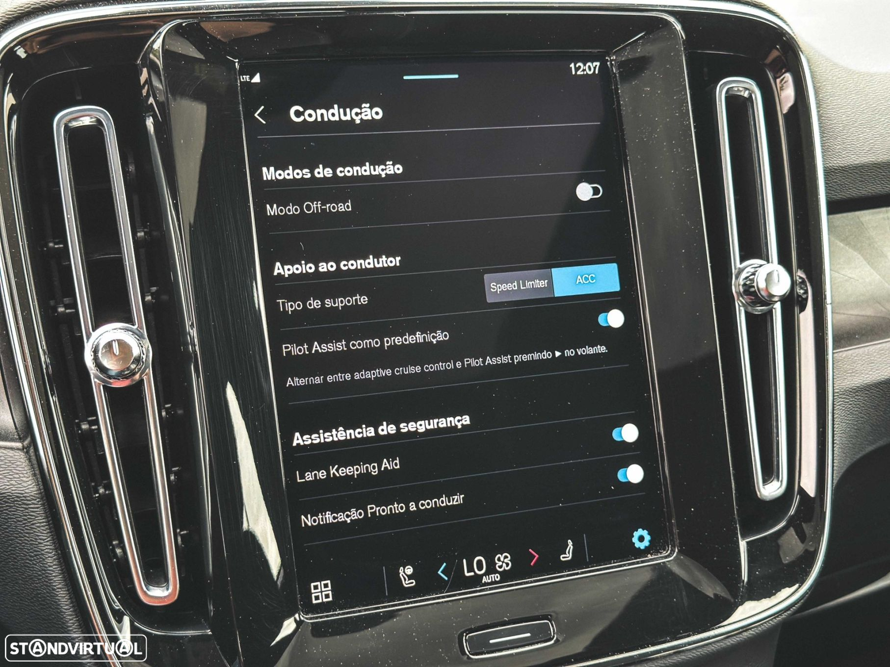 Volvo C40 Recharge Twin Motor Ultimate - 21