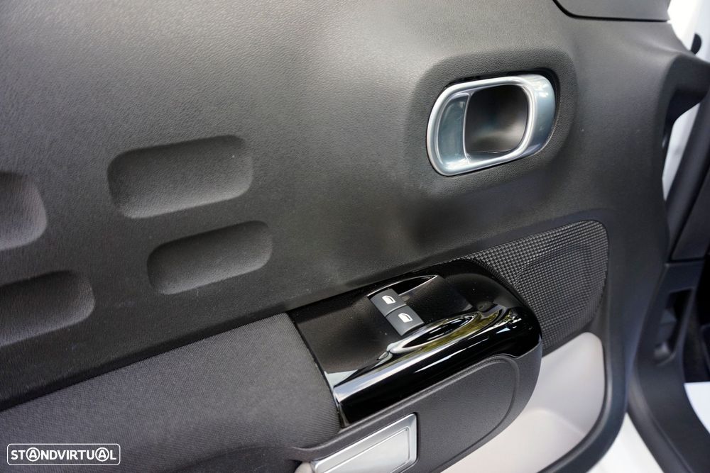 Citroën C3 1.2 PureTech Shine - 8