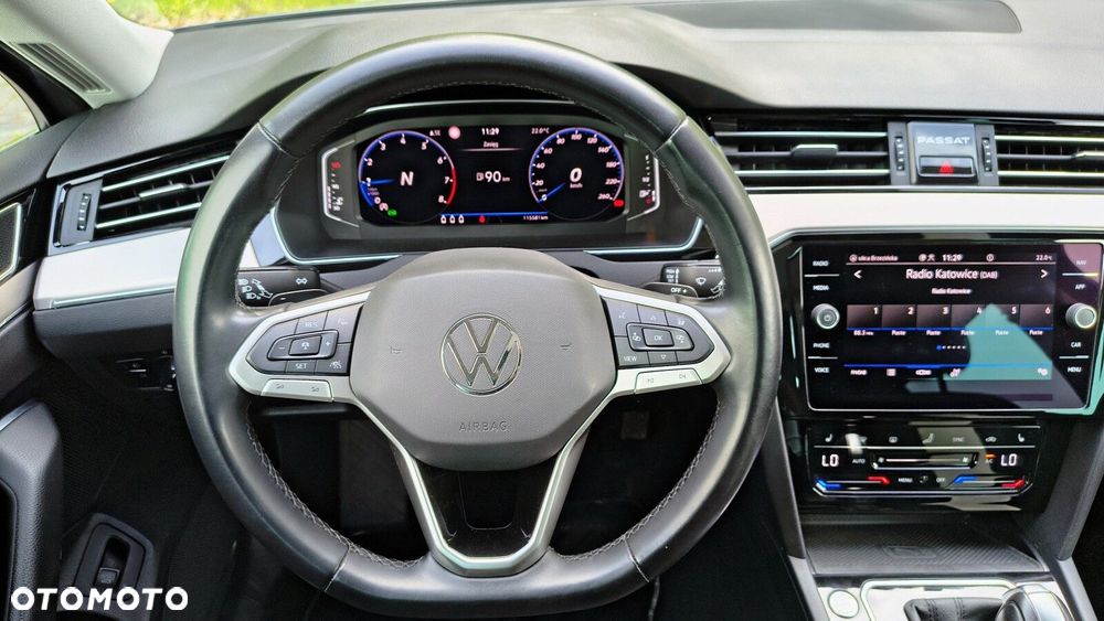 Volkswagen Passat Variant - 32