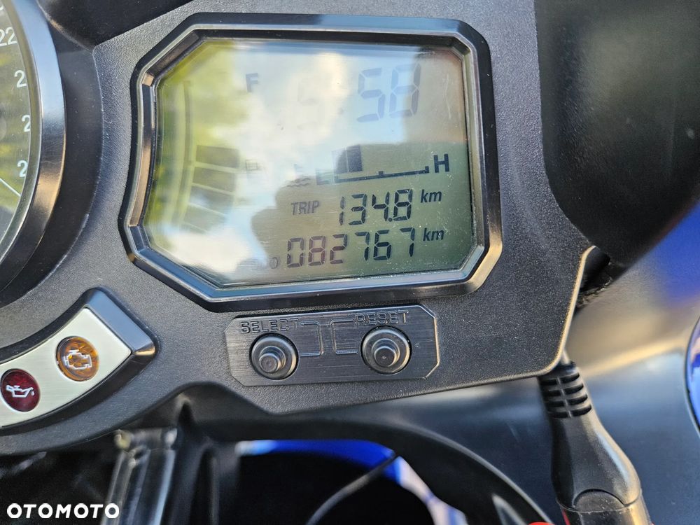 Yamaha FJR - 10