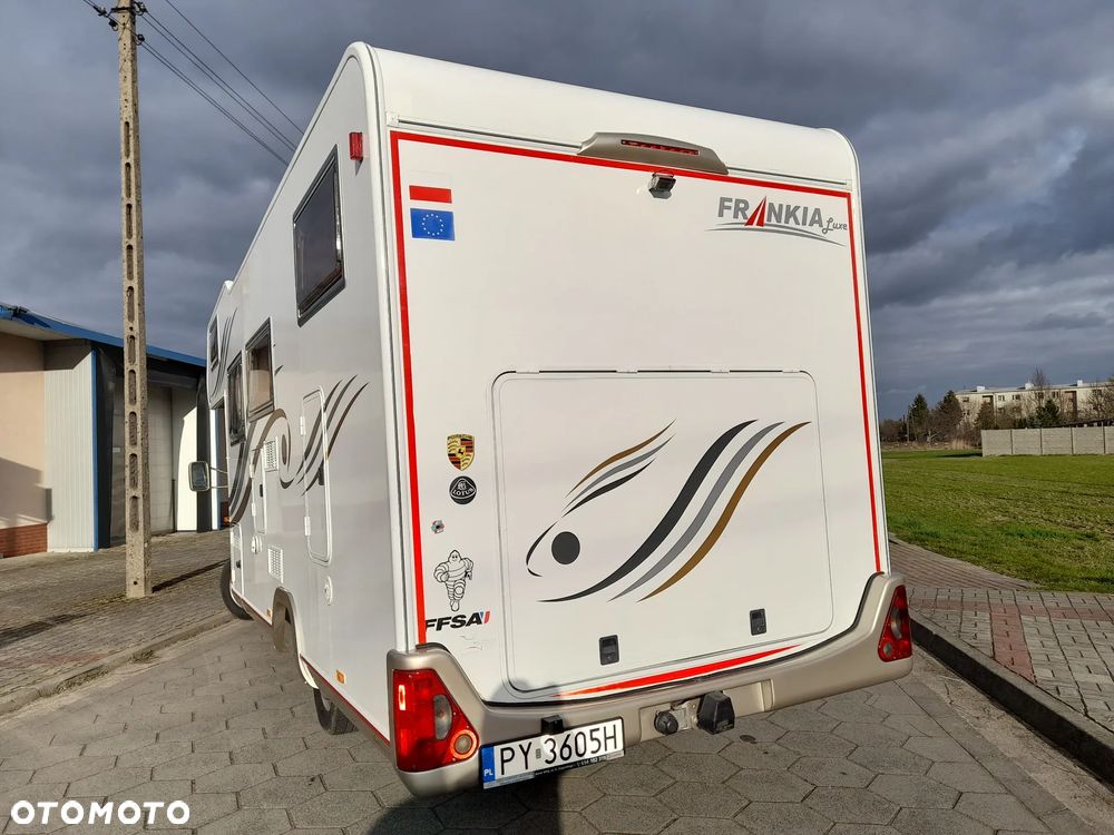 Mercedes-Benz Sprinter - 30