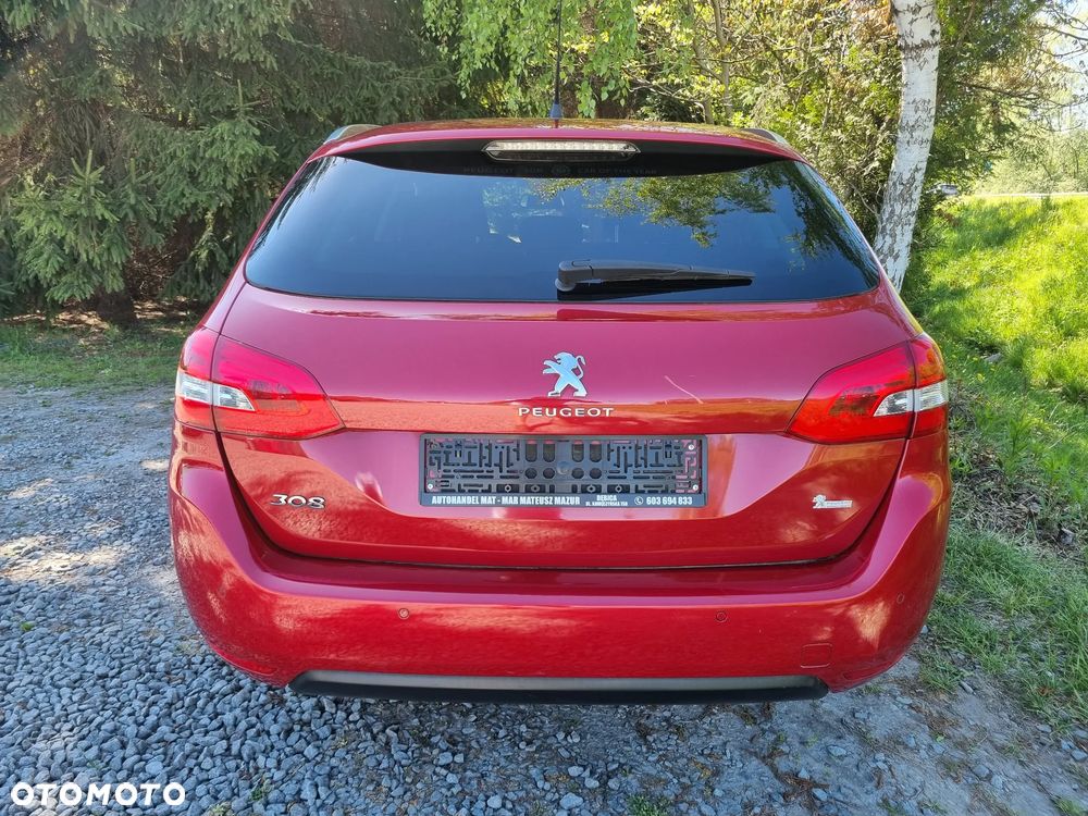 Peugeot 308 SW 1.2 PureTech GPF Allure S&S - 16