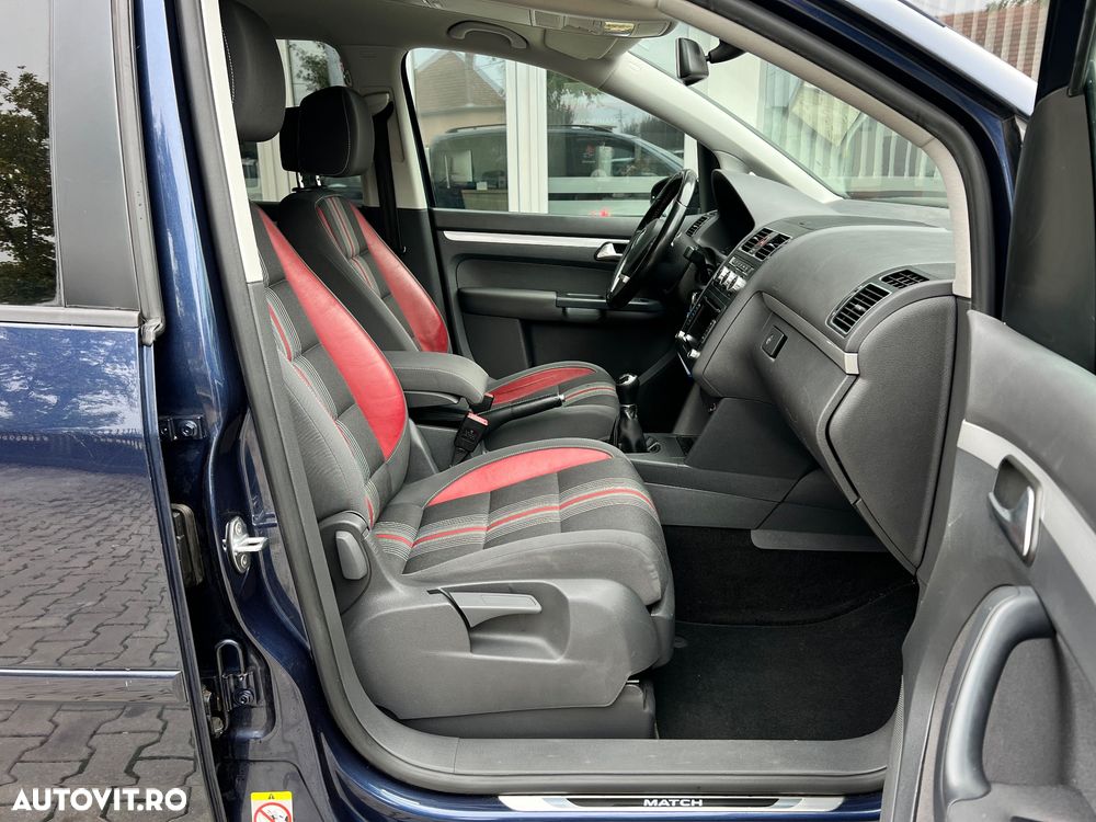 Volkswagen Touran 1.6 TDI DPF MATCH - 14