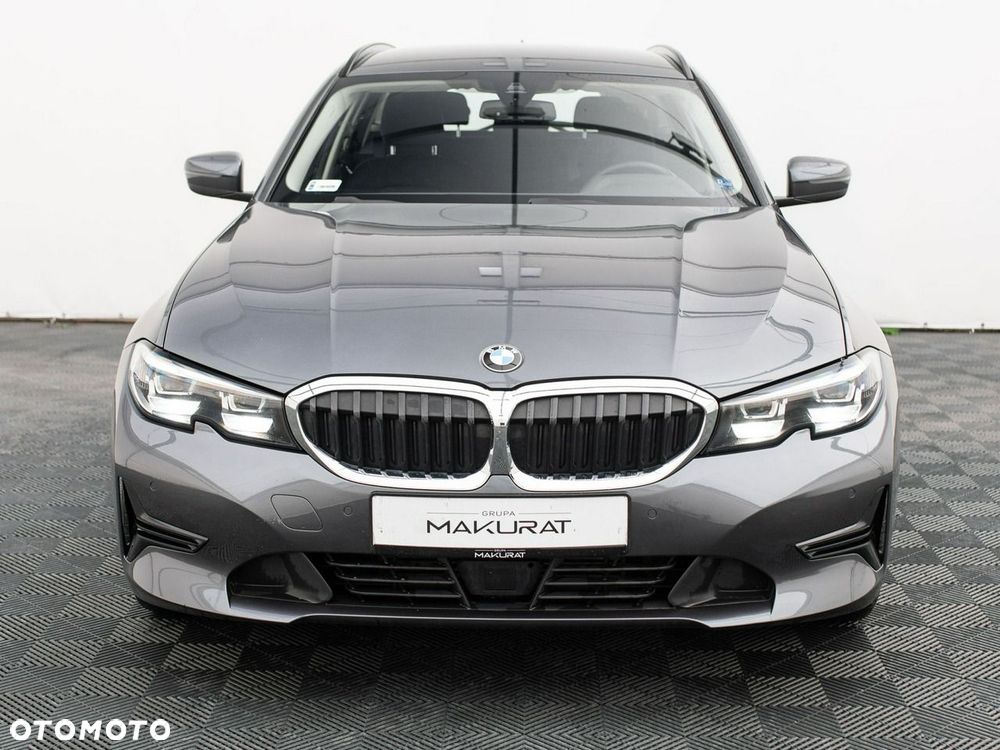 BMW Seria 3 318i - 8