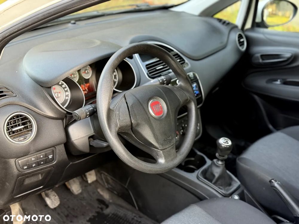 Fiat Grande Punto - 6