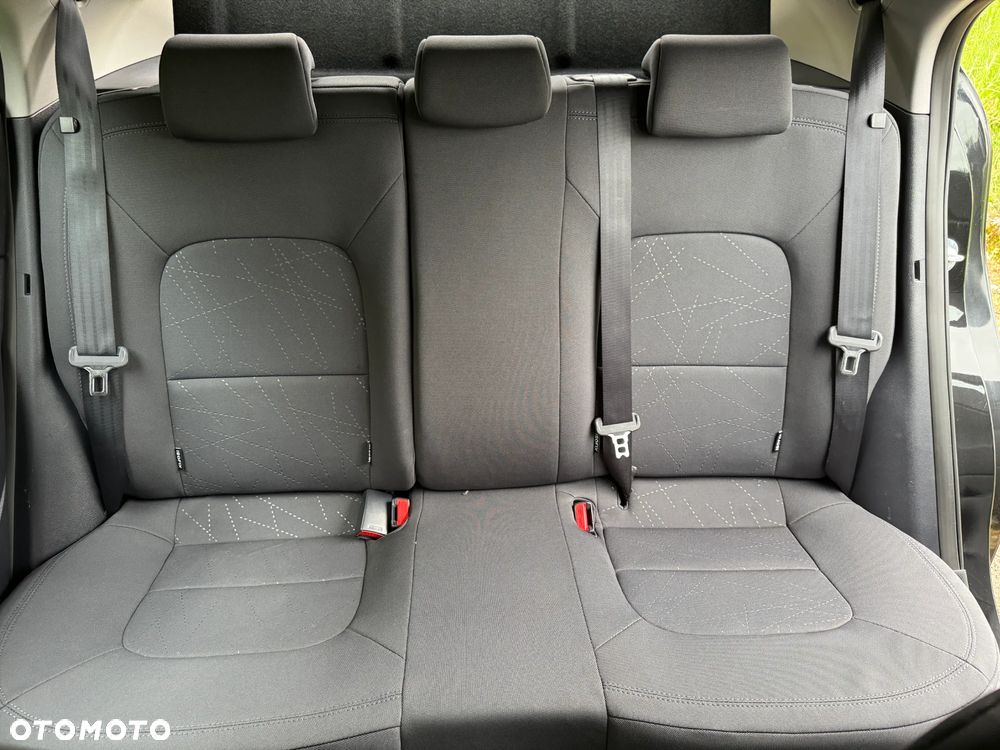 Kia Rio - 21
