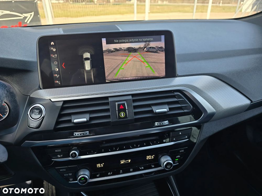 BMW X3 xDrive20d xLine - 32